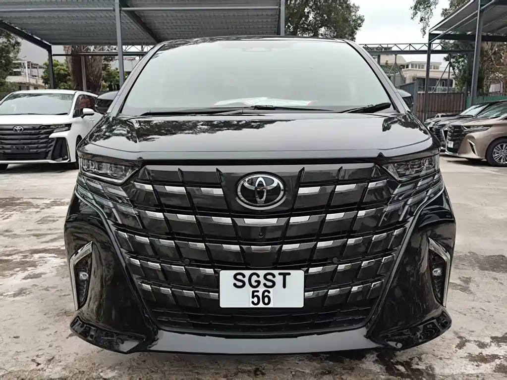 Toyota Alphard 2026 — фото 2