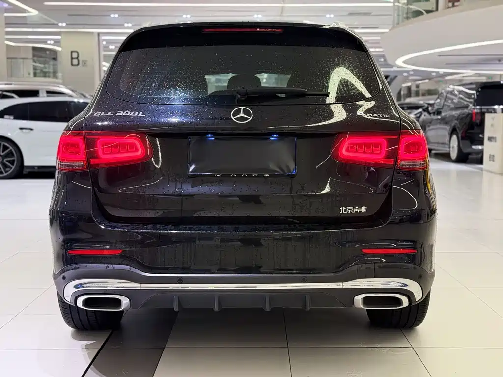 Mercedes-Benz GLC 2023