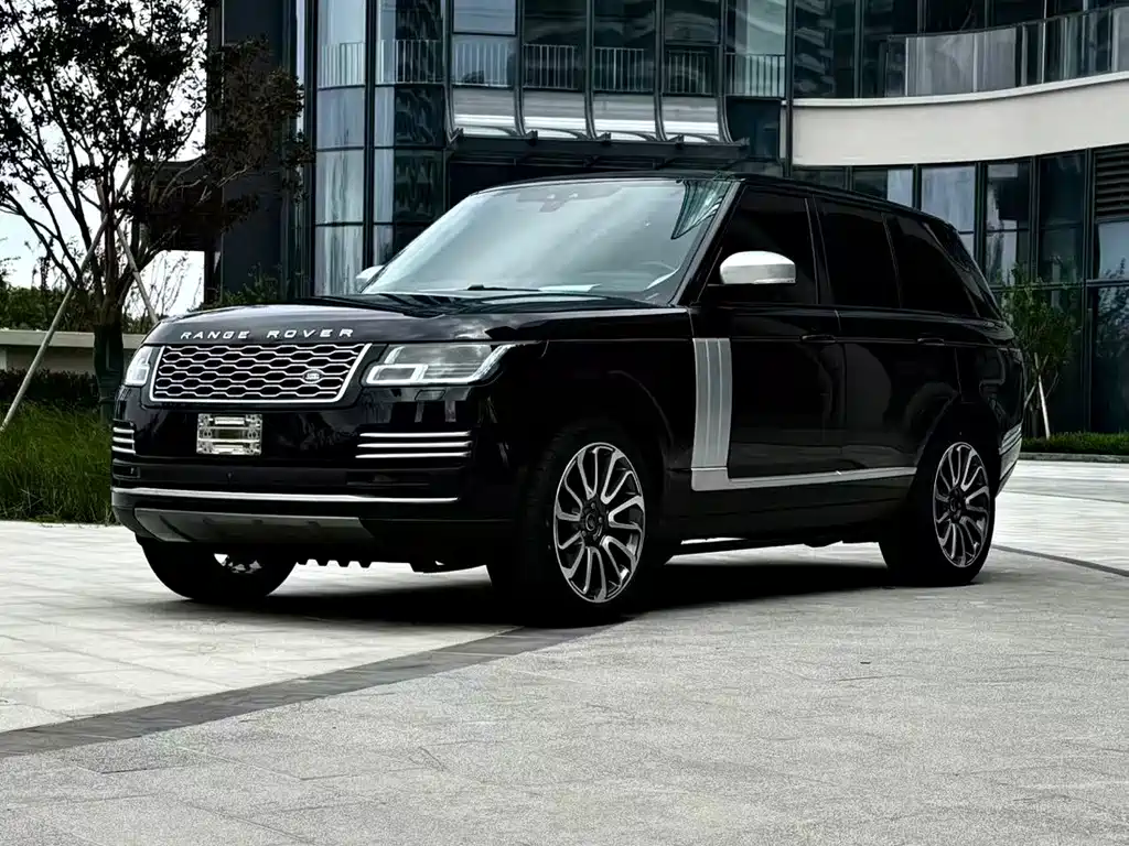 Land Rover Range Rover 2018 — фото 1