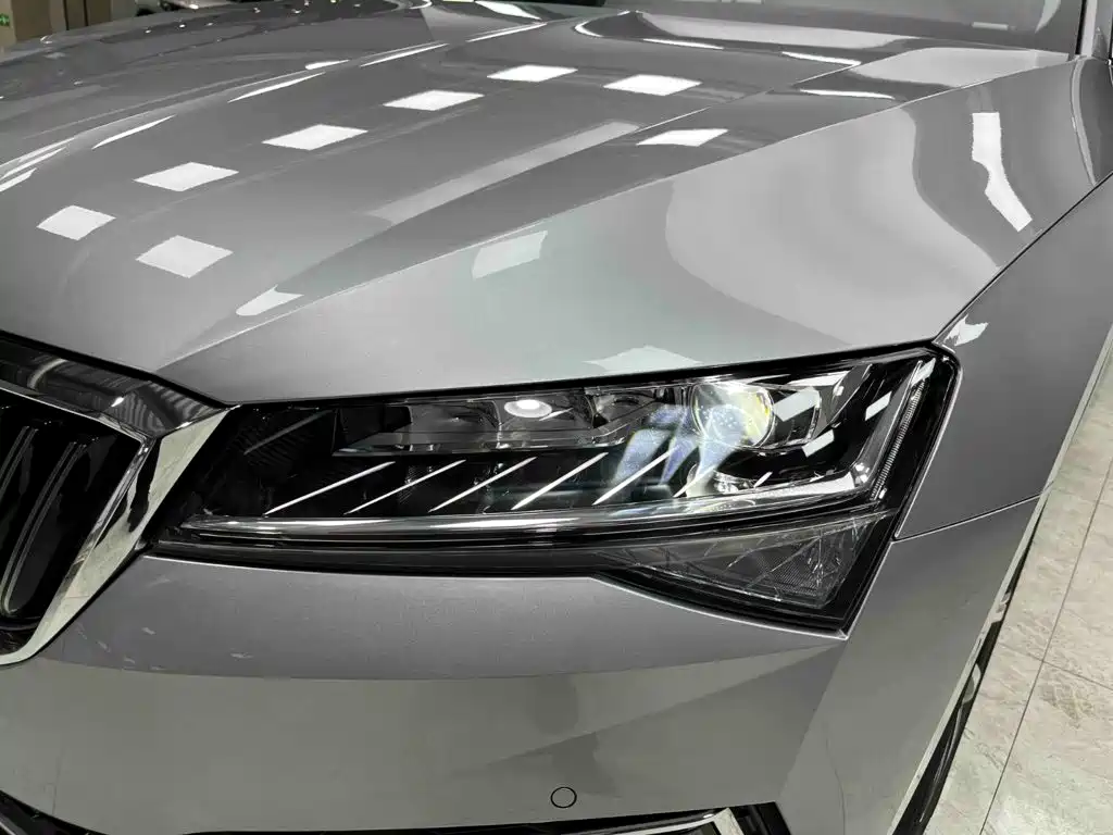 Skoda Superb 2024 — фото 18