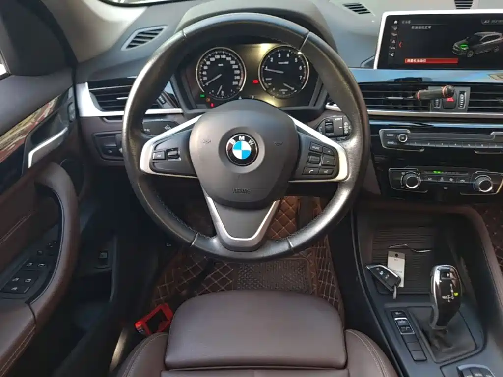 BMW X1 2020 — фото 11