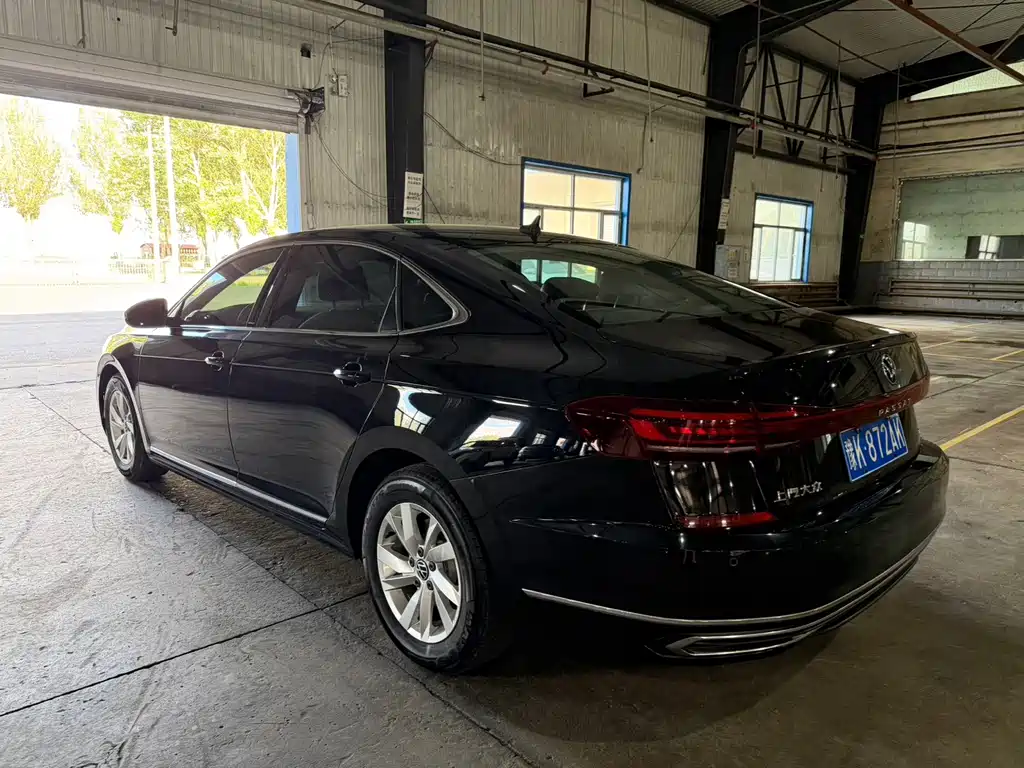 Volkswagen Passat 2023