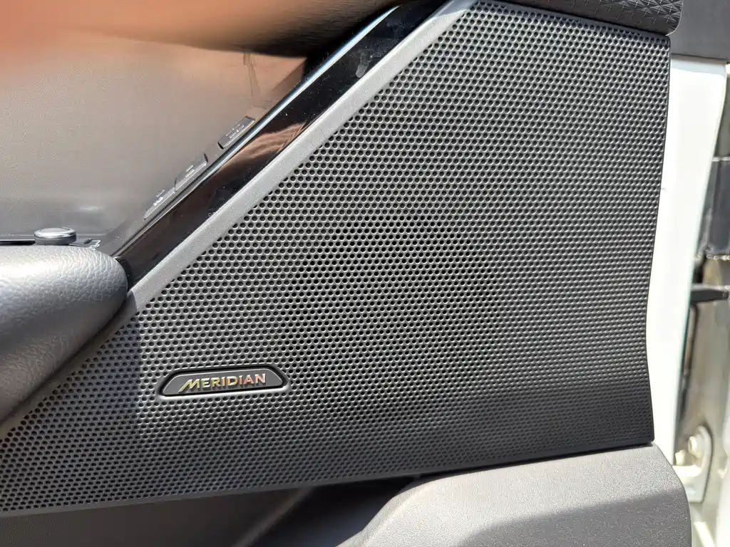 Land Rover Velar 2018 — фото 17