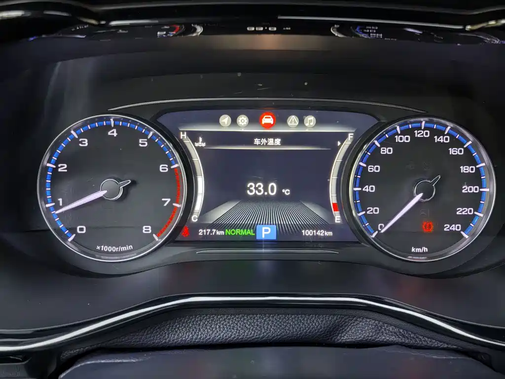 GAC Trumpchi M8 2019 — фото 23