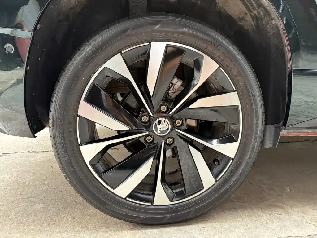 Skoda Karoq 2022 — фото 21