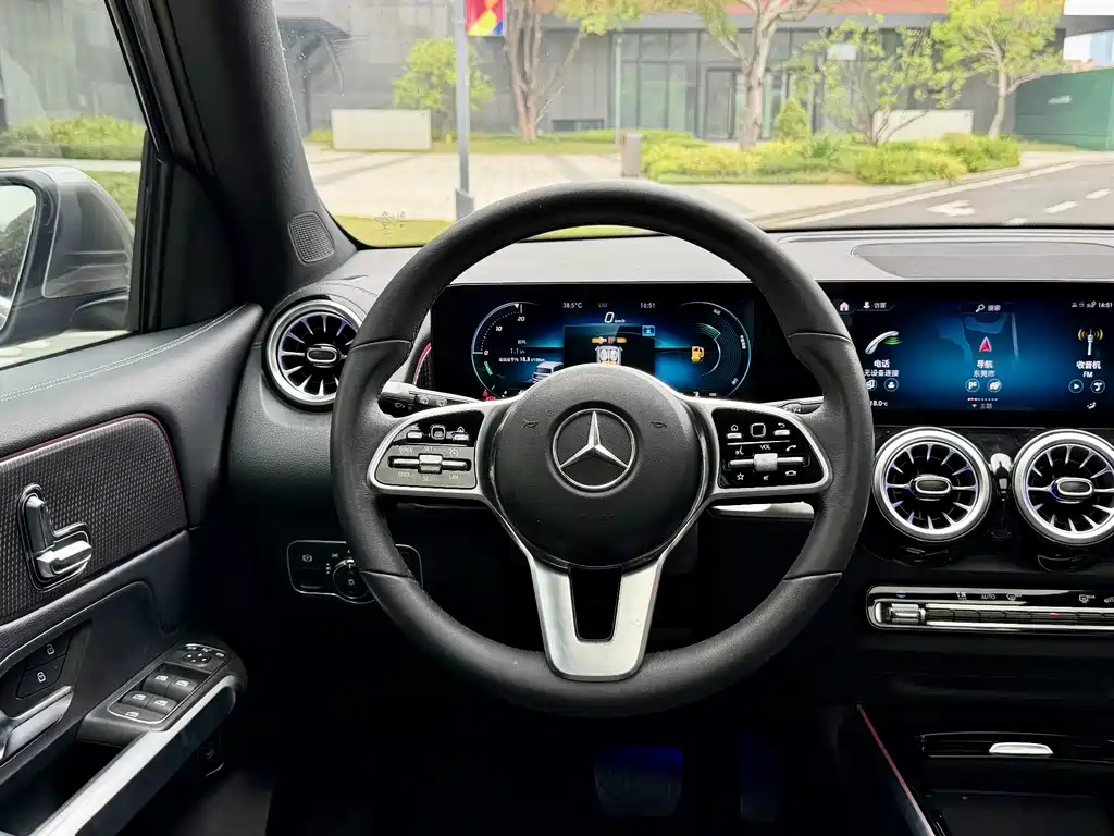 Mercedes-Benz GLB 2022 — фото 10