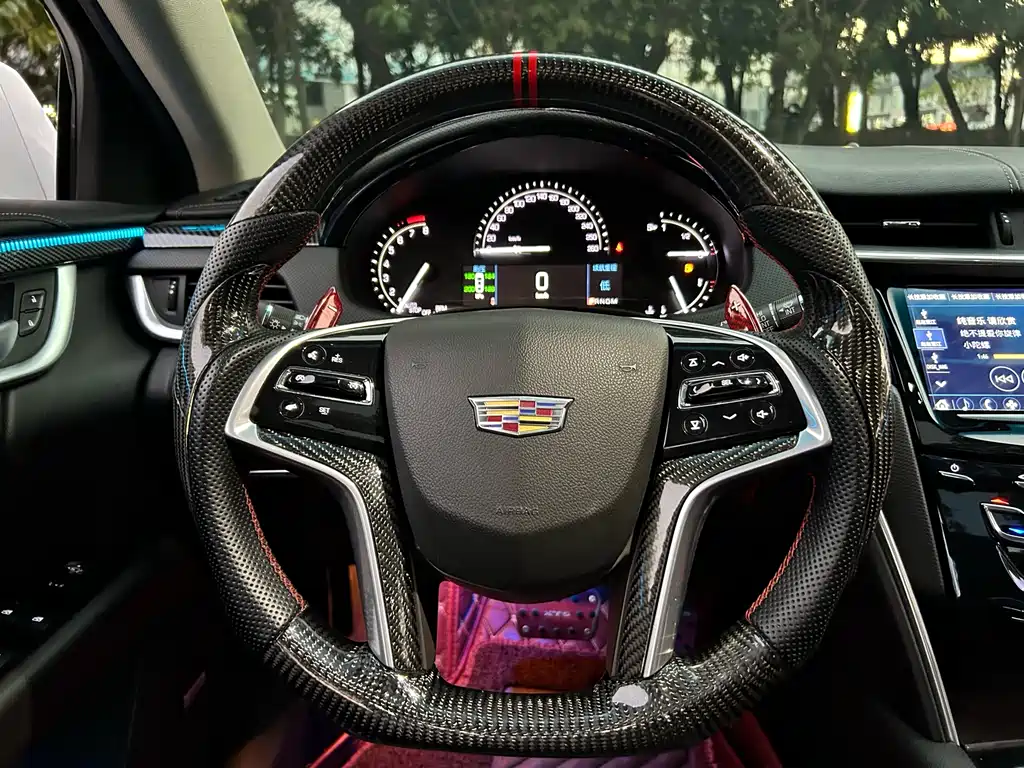 Cadillac XTS 2018 — фото 10
