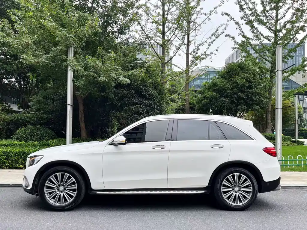 Mercedes-Benz GLC 2018 — фото 4