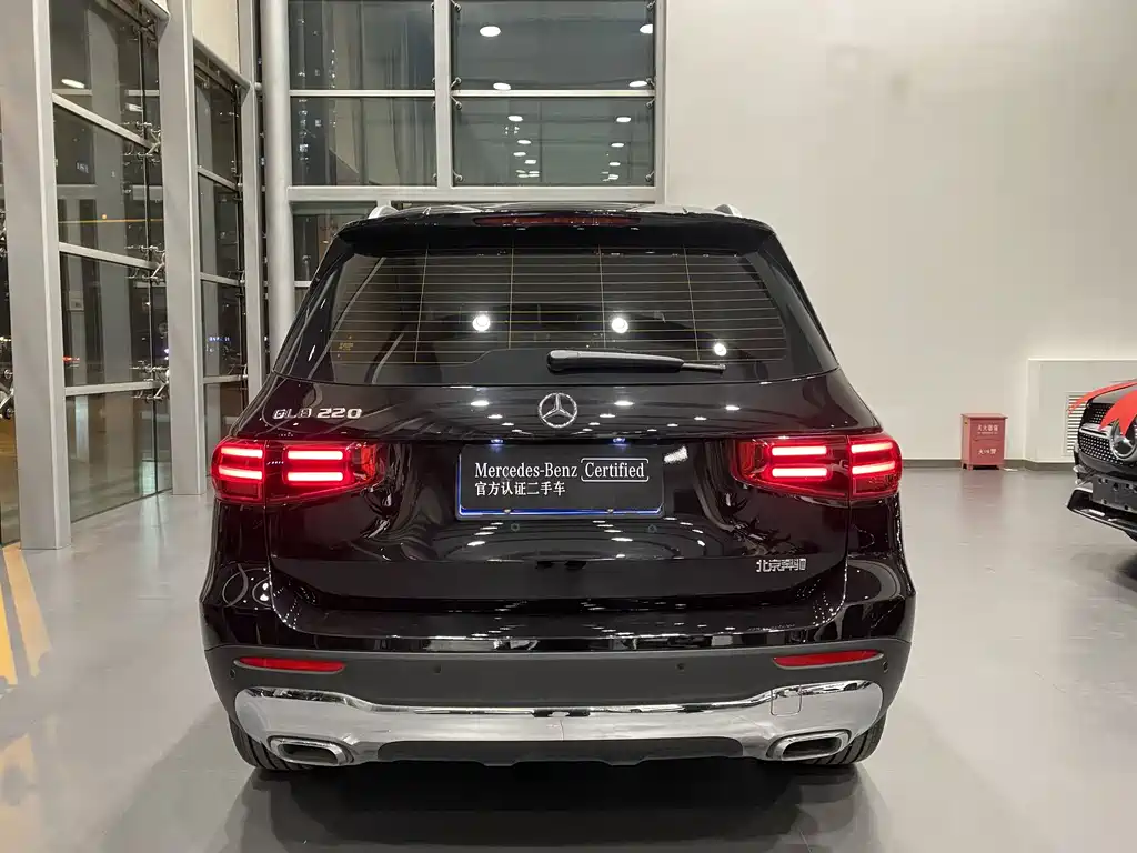 Mercedes-Benz GLB 2024 — фото 16