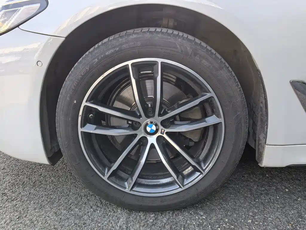 BMW 5 Series 2023