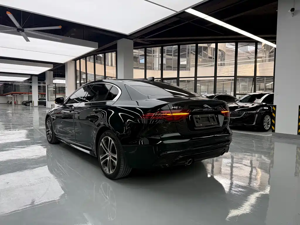 Jaguar XEL 2023 — фото 24