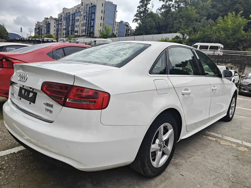 Audi A4L 2014