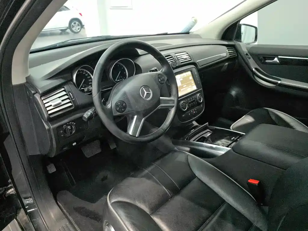 Mercedes-Benz R-Class 2015 — фото 5