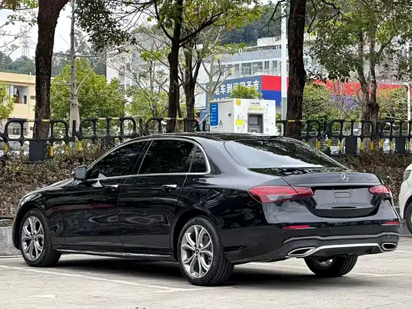 Mercedes-Benz E-Class 2021