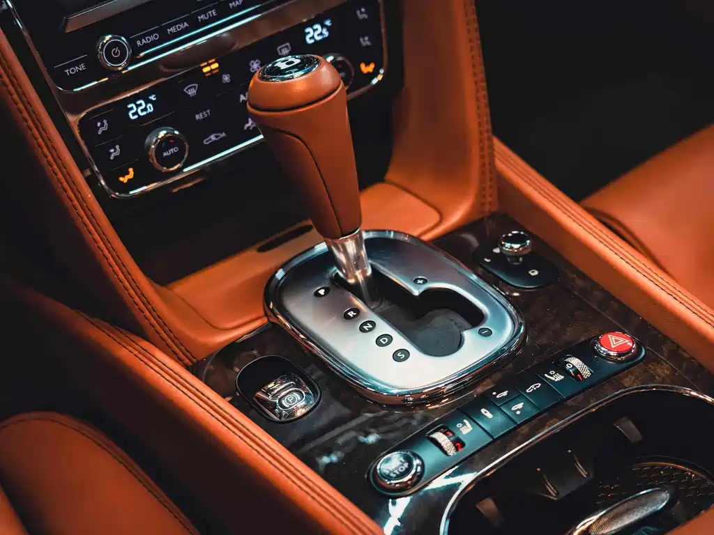 Bentley Continental 2012 — фото 13