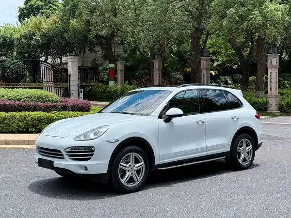 Porsche Cayenne 2014