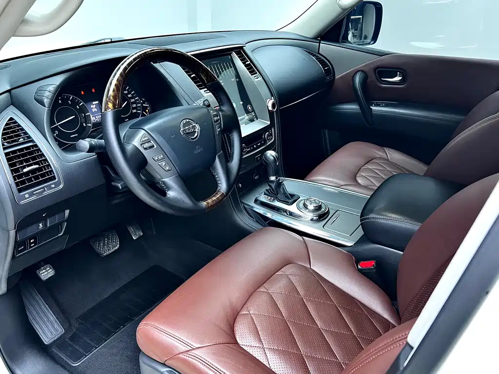 Nissan Patrol 2018 — фото 10