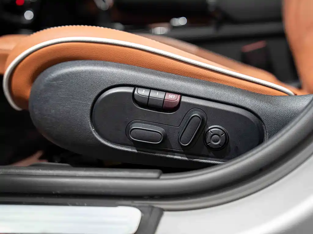 MINI Clubman 2023 — фото 15