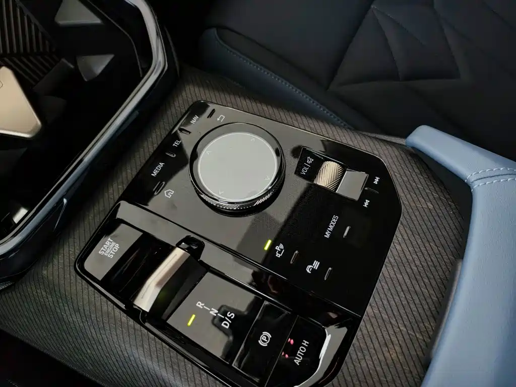 BMW X3 2025 — фото 10