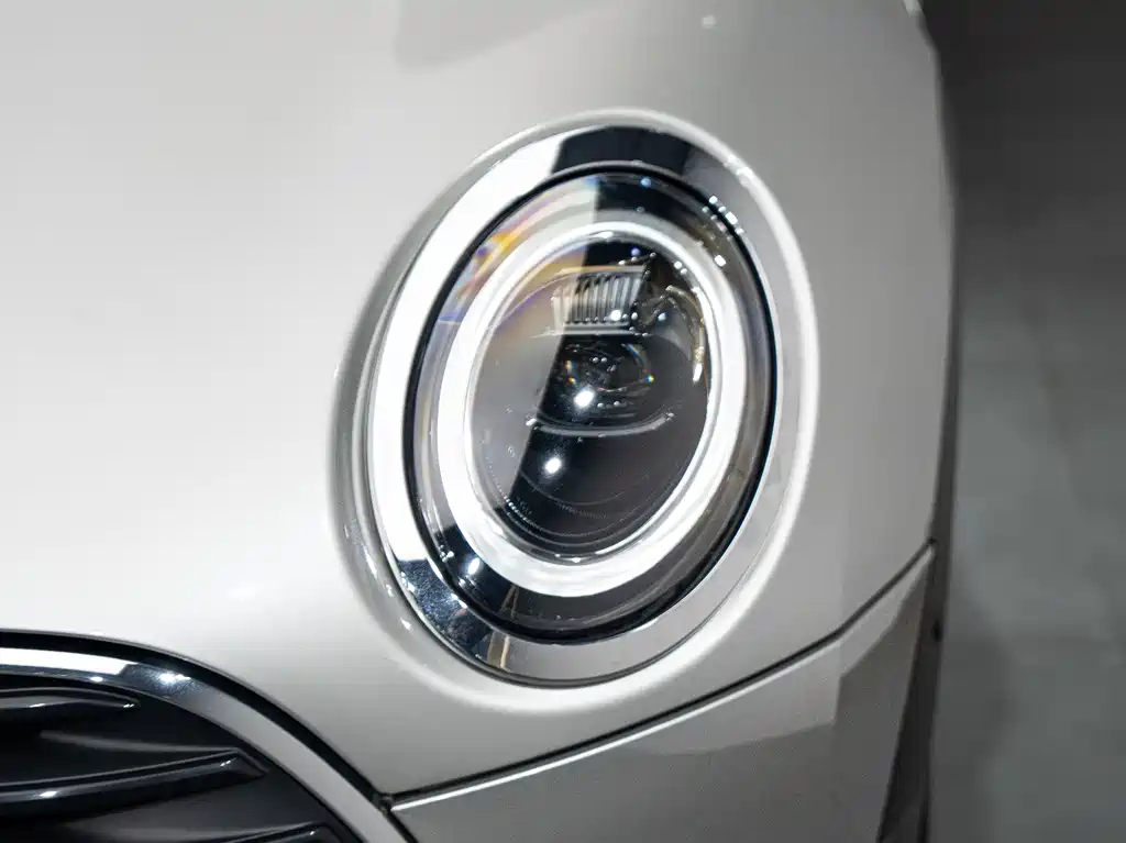MINI Clubman 2023 — фото 18
