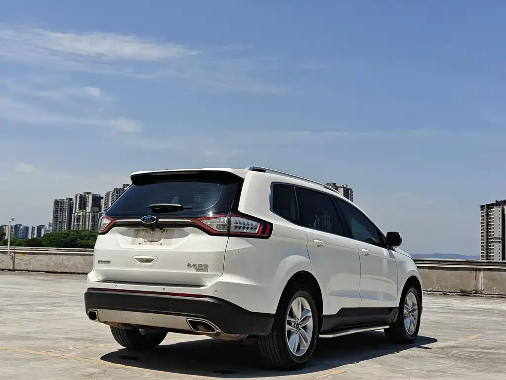 Ford Edge 2017 — фото 3