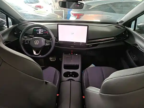 Volkswagen Distinctive 06 2024