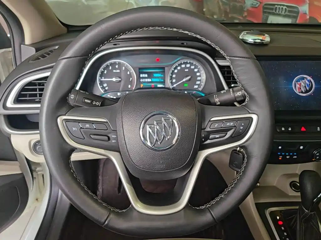Buick Excelle 2018 — фото 11