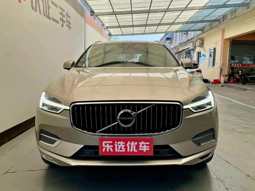 Volvo XC60 2019 — фото 2