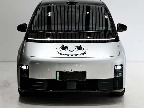 Li Auto MEGA 2025
