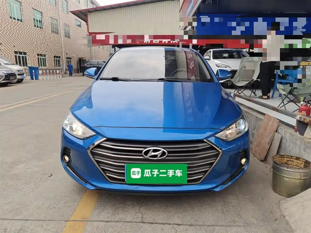 Hyundai Elantra 2019 — фото 3