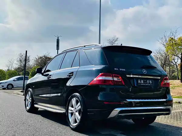 Mercedes-Benz M-Class 2012