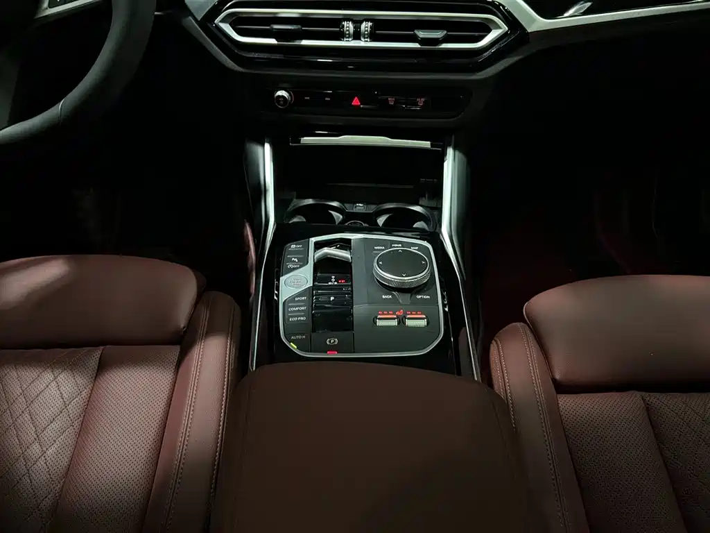 BMW 3 Series 2023 — фото 15