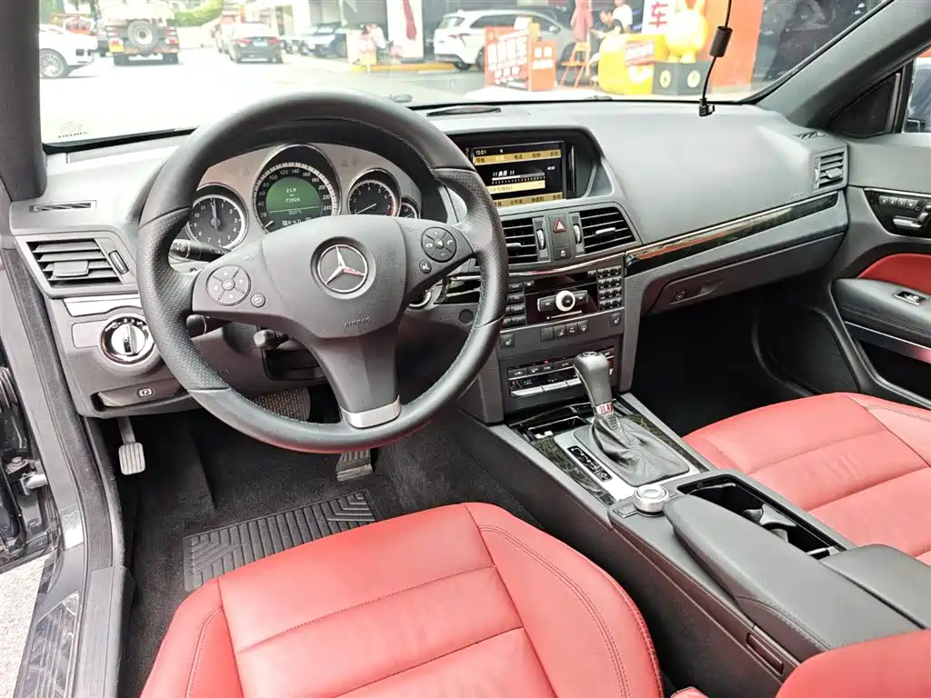 Mercedes-Benz E-Class 2010 — фото 12