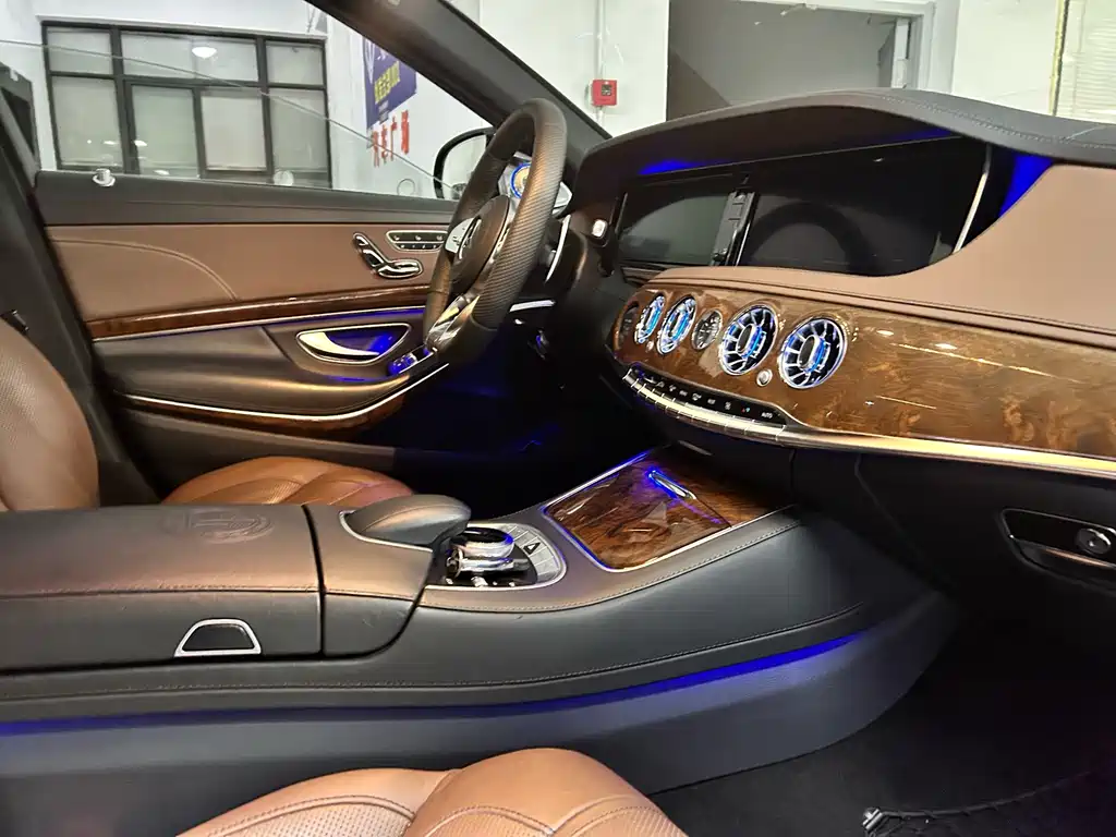 Mercedes-Benz S-Class AMG 2015 — фото 9