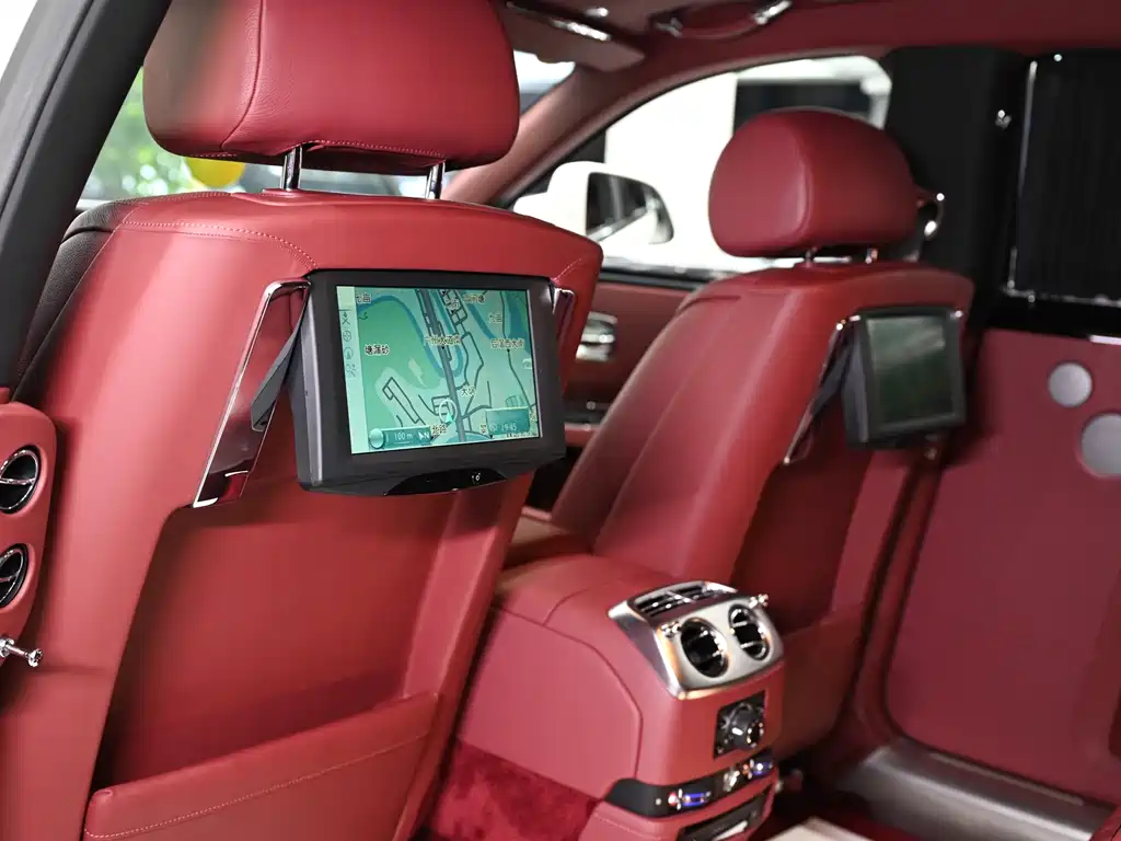 Rolls-Royce Ghost 2014 — фото 18