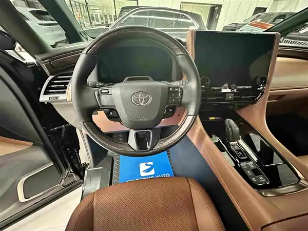 Toyota Alphard 2025