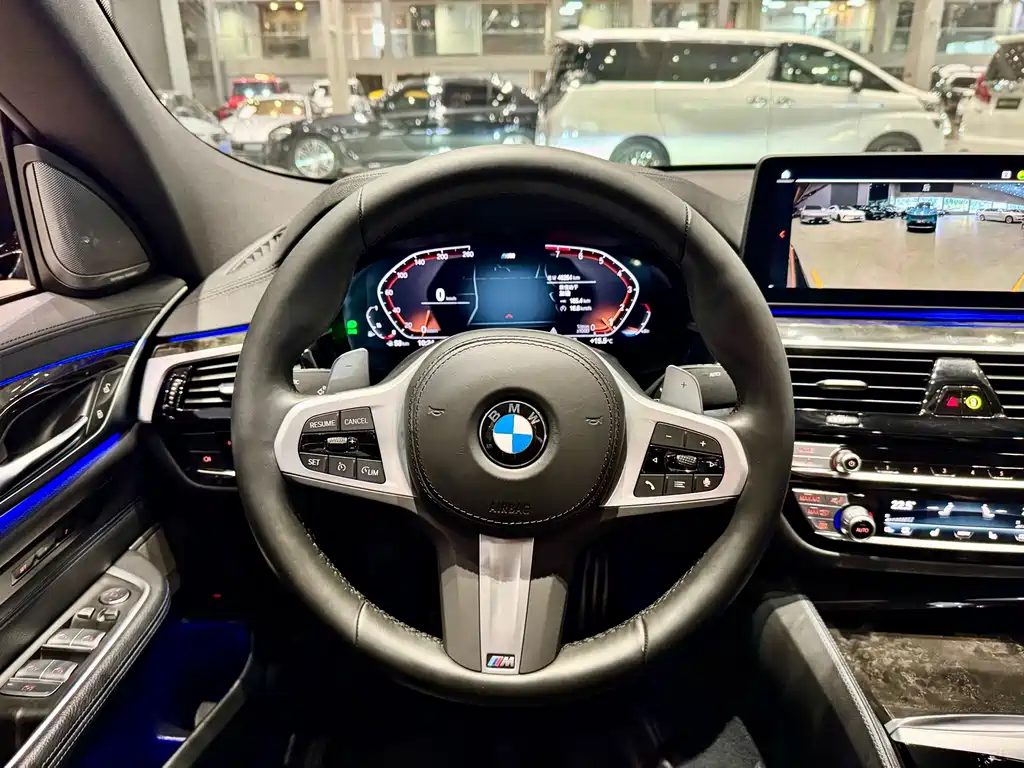 BMW 6 Series GT 2023 — фото 9
