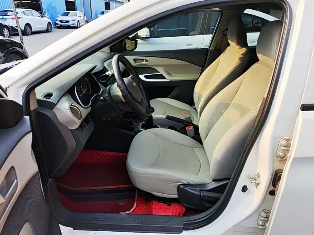 Chevrolet Sail 2016 — фото 15