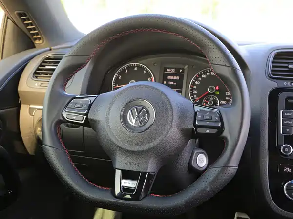 Volkswagen Scirocco 2014
