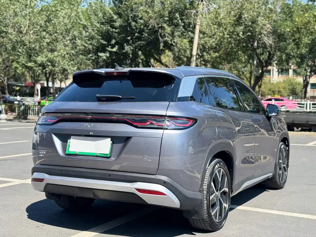 BYD Song L DM-i 2025 — фото 13