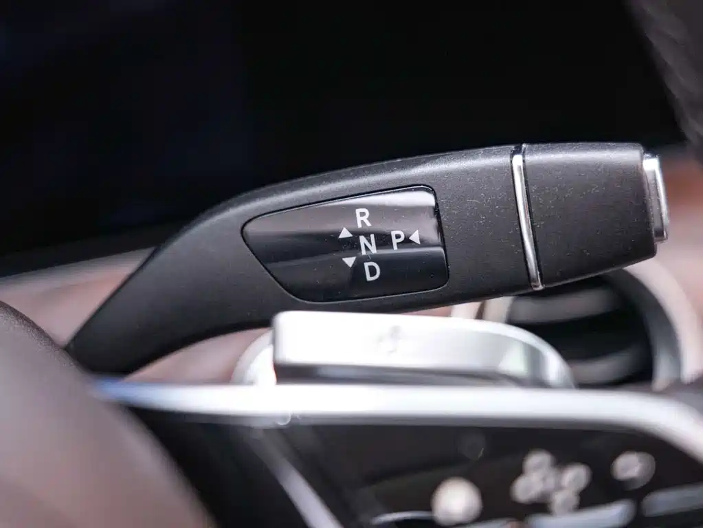 Mercedes-Benz E-Class 2025 — фото 12
