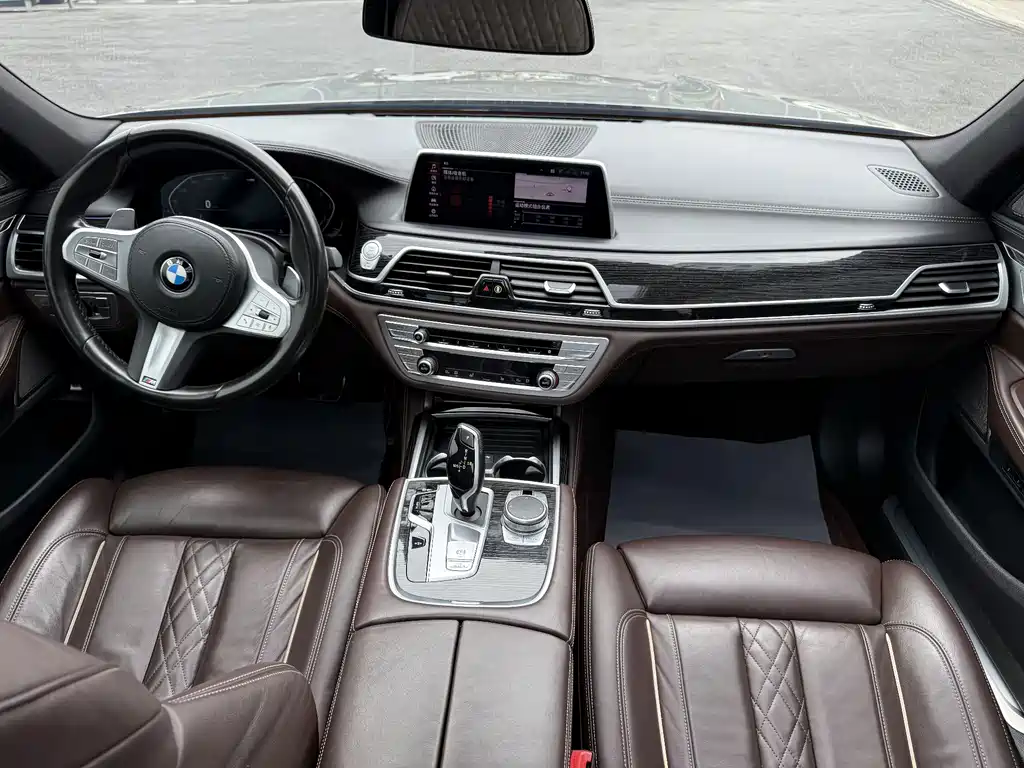 BMW 7 Series 2020 — фото 4