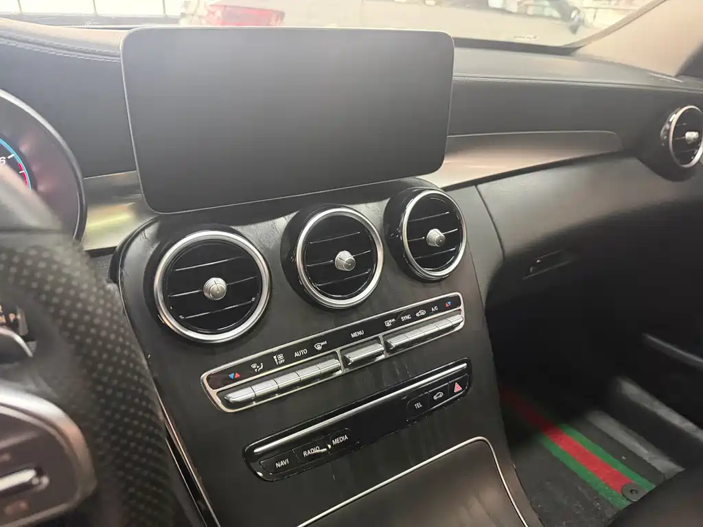 Mercedes-Benz C-Class 2021