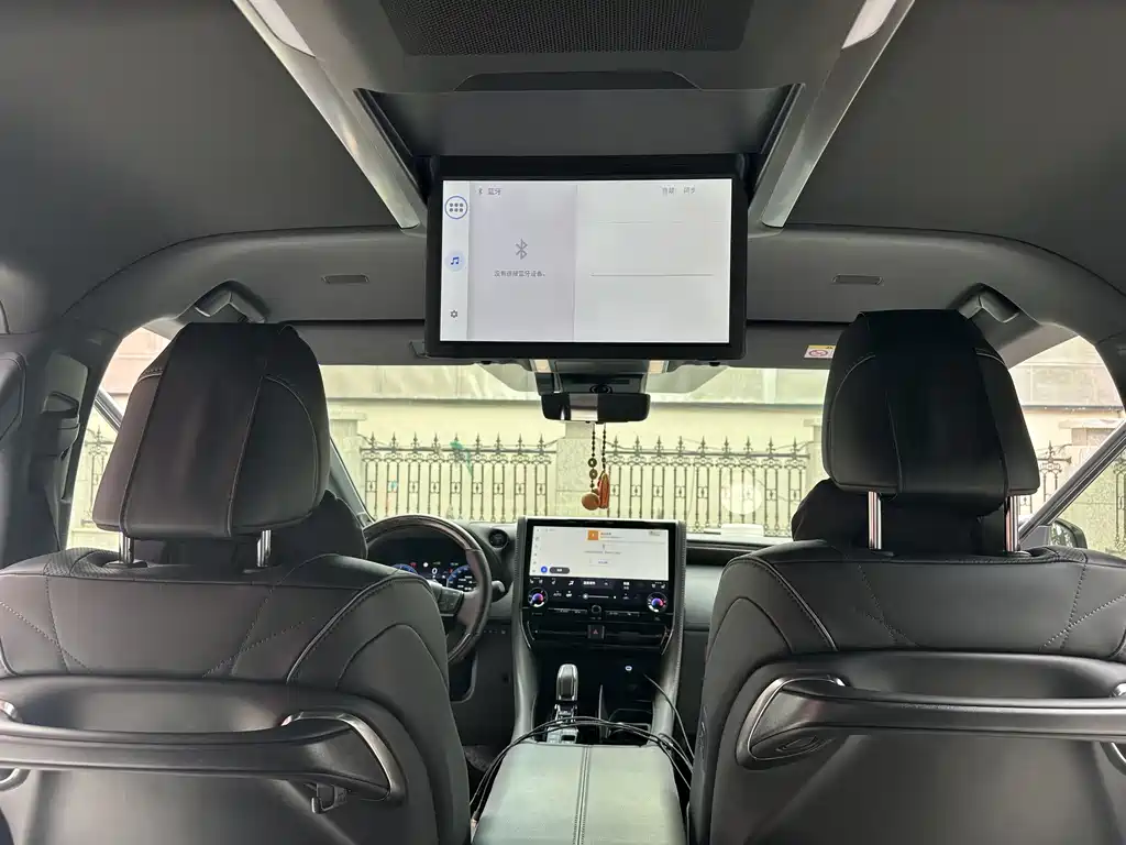Toyota Vellfire 2026 — фото 11