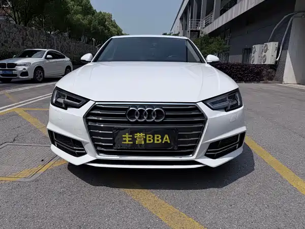 Audi A4L 2019