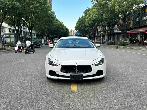 Maserati Ghibli 2015