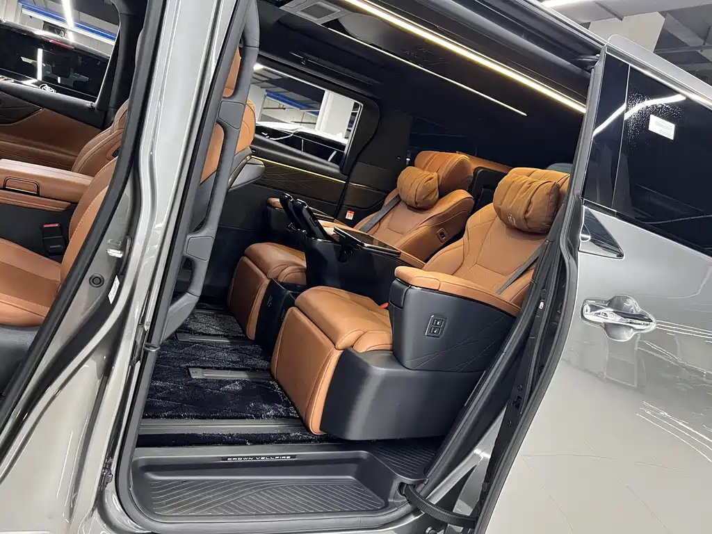 Toyota Vellfire 2026 — фото 11