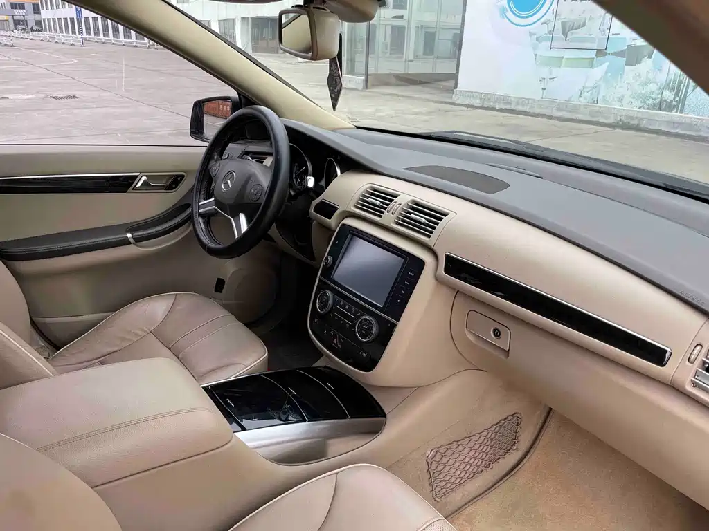 Mercedes-Benz R-Class 2015 — фото 11