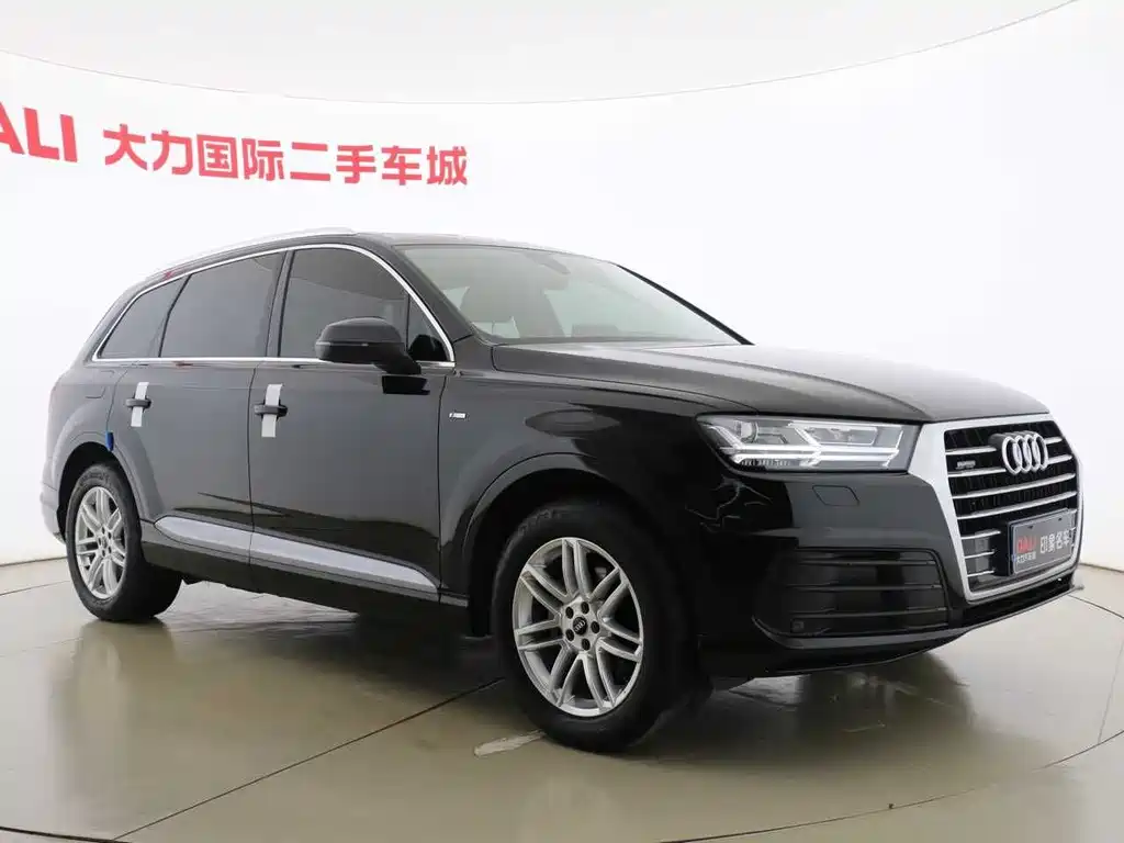 Audi Q7 2018 — фото 3
