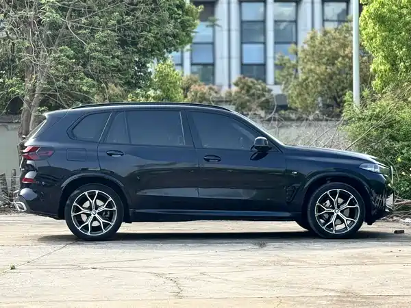 BMW X5 2023